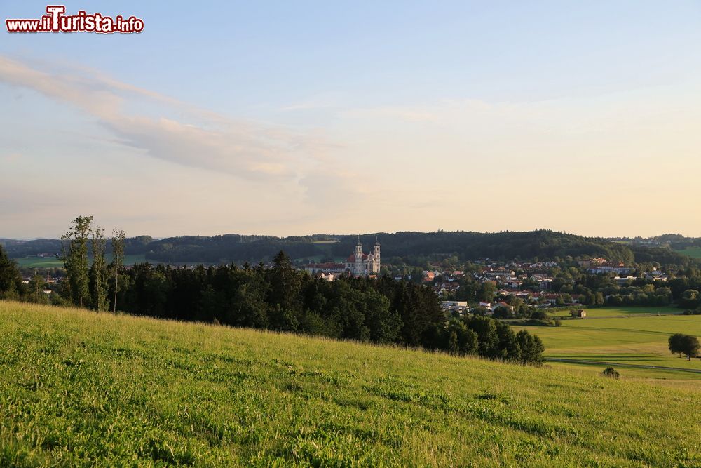 Immagine Panorama delle campagne intorno Ottobeuren in Germania