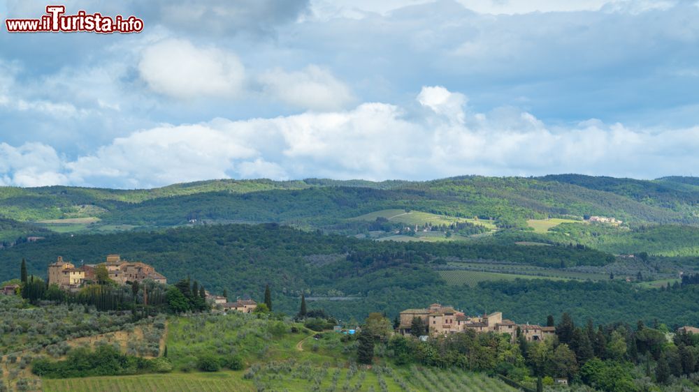 Immagine Panorama delle colline intorno al borgo di Tignano in Toscana
