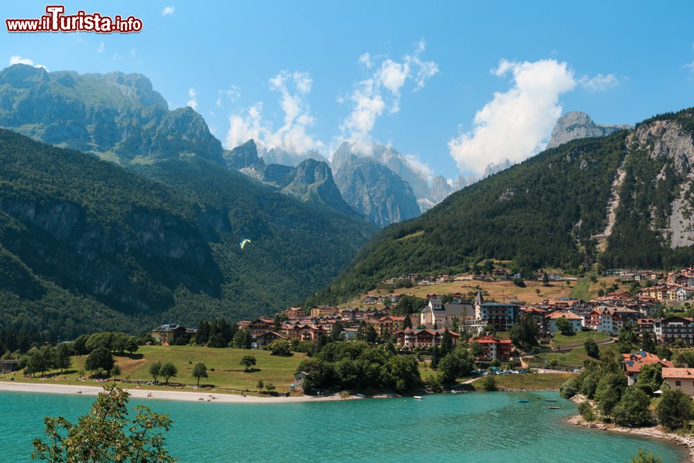 Immagine Panorama di Andalo in Trentino.