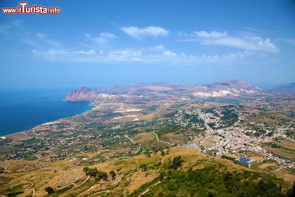 Immagine Panorama di Valderice e la costa occidentale della Sicilia