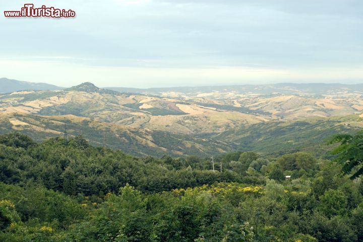 Immagine Un panorama toscano fotografato da Abbadia San Salvatore sul Monte Amiata - © Claudio Giovanni Colombo / Shutterstock.com