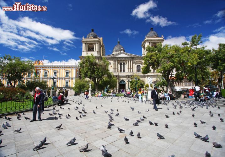 Immagine Panorama su piazza Murillo a La Paz, Bolivia. Una bella veduta della città boliviana, la più alta metropoli del mondo con i suoi 3640 metri di altitudine sul livello del mare - © Dan Breckwoldt / Shutterstock.com