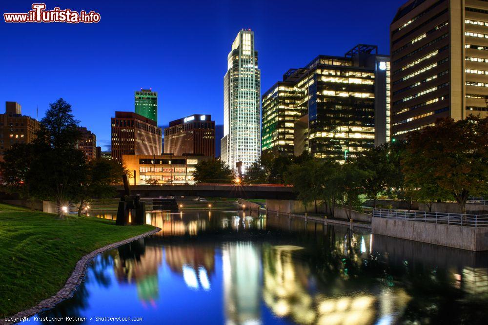 Immagine Panorama serale della cittadina di Omaha dal Gene Leahy Mall, Nebraska (USA) - © Kristopher Kettner / Shutterstock.com