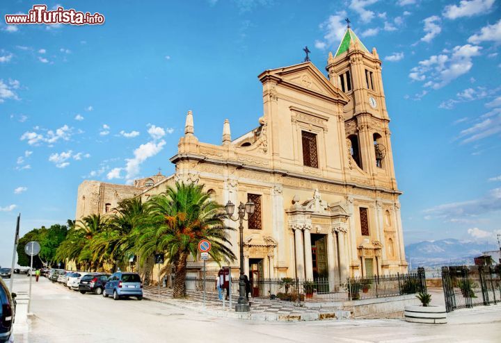 Immagine La Parrocchia di S. Nicola Di Bari a Termini Imerese in Sicilia - © Aleksandar Todorovic / Shutterstock.com