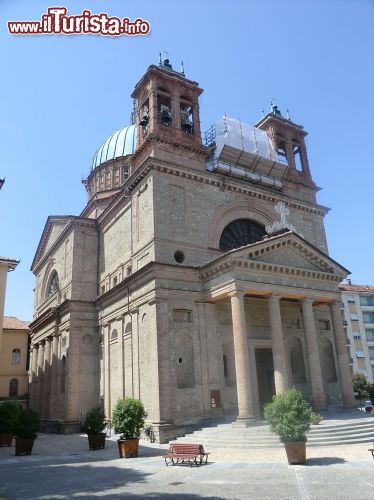 Immagine La chiesa Parrocchiale santi Quirico e Paolo a Dogliani