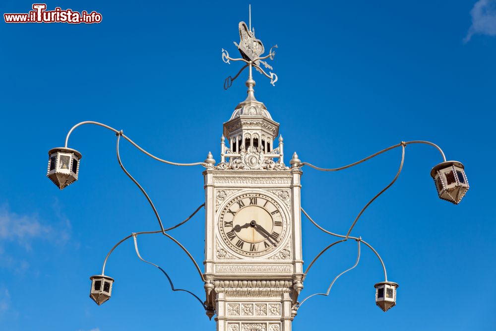 Immagine Particolare del piccolo Big Ben di Victoria, Mahé: si tratta della torre dell'orologio situata nel centro della capitale delle Seychelles.