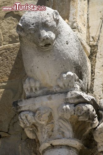 Immagine Particolare del portale d'ingresso della chiesa di Sant Agostino di Amatrice, Lazio