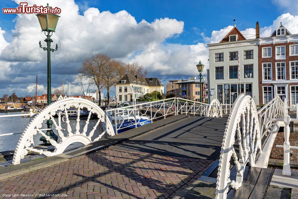 Immagine Particolare del Turnbridge alla marina di Middelburg, Olanda - © Manninx / Shutterstock.com