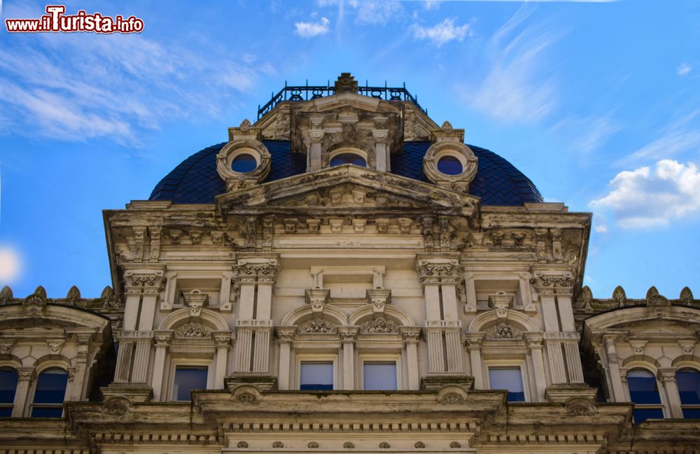 Immagine Particolare di un palazzo d'epoca nel centro storico di Milwaukee, stato del Wisconsin (USA).