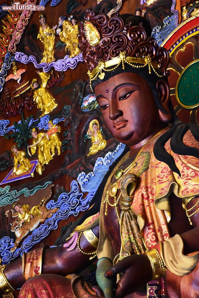 Immagine Particolare di una scultura al Tempio del Buddha Gigante a Leshan, Cina.