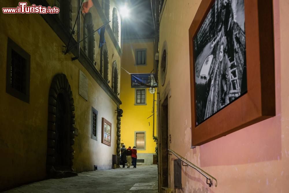 Immagine Passeggiata notturna nel centro storico di Bibbiena
