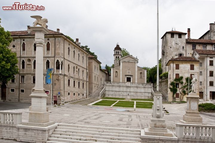 Immagine Piazza Maggiore, la visita al centro storico di Feltre