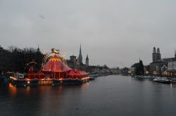 L'imbocco del Limmat presso lo Zurichsee, il lago di Zurigo