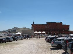 L'Hotel Campo Imperatore a 2130 metri di altitudine