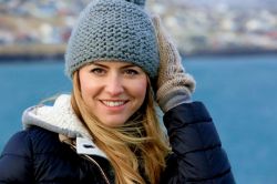 Michela in inverno alle Faroe, le selvagge isole della Danimarca - © Michela Garosi / TheTraveLover.com