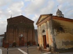 La Chiesa di San Sebastiano Martire e l'Oratorio della B.V. del Carmine a Crocetta di Badia Polesine - © Pivari.com, CC BY-SA 4.0, Wikipedia