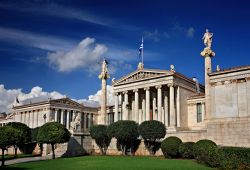 Accademia di Atene. Si tratta del luogo più insigne dedicato alla ricerca in Grecia. Le sue imponenti forme neoclassiche, che portano la firma di Teofilo Hansen, vennero inaugurate nel ...