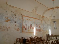 Affreschi interno dell'Eglise de Mazerettes a Mirepoix, il borgo della regione Midi Pyrenees, nel sud della Francia - © Tourisme de Mirepoix