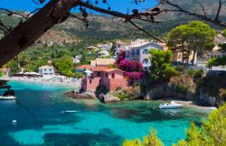 Aghia Efimia, Kefalonia (Cefalonia), Grecia © Panos Karas / Shutterstock.com