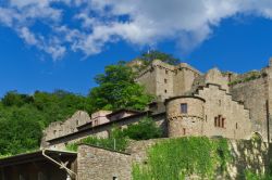 Altes scholss, le rovine dell'antico castello di Baden-Baden in Germania. un secondo castello (Neues Schloss) si trova sulla cosiddetta "collina fiorentina" (Florentinerberg) - PKOM ...