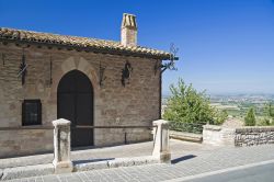 Un'antica casa nel borgo umbro di Assisi. Benchè vanti un'origine di epoca romana, l'attuale aspetto urbanistico della città così come quello degli edifici e ...