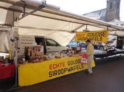 Bancarella dei fantastici Siroopwafels nel Markt centrale