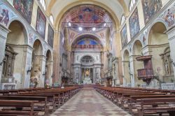 L'interno rinascimentale della basilica del Carmine, in piazza Francesco Petrarca, a Padova - © Renata Sedmakova / Shutterstock.com 