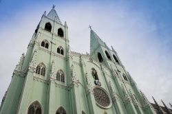 Basilica di San Sebastiano a Manila (Filippine) - © Krajomfire / Shutterstock.com