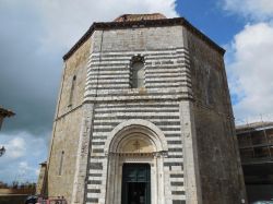 Battistero San Giovanni Volterra - © Giovanni Mazzoni (Giobama)