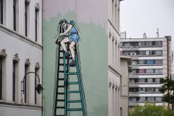 Mitacq, "La patrouille des Castors". Il murales si trova a Bruxelles, al numero 200 di Rue Blaes 200 lungo la passeggiata Comic Strip Walk - © josefkubes / Shutterstock.com ...