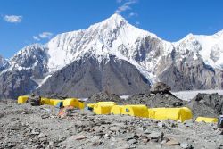 Campo base per trekking in Kirghizistan - Foto di Giulio Badini, I Viaggi di Maurizio Levi