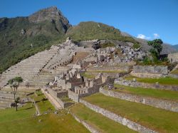 Capitale degli Inca, Machu Picchu, Perù - Verso il 1440 la gola di Picchu fu conquistata da Pachacutec, primo imperatore inca, in occasione della sua campagna a Vilcabamba. Città ...