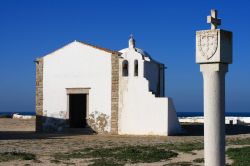 Cappella nella Fortezza di Sagres, costa sud del Portogallo, Algarve - © John Copland / Shutterstock.com
