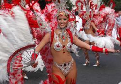 Lo spumeggiante Carnevale di Santa Cruz de Tenerife, ...