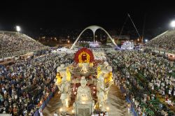 Sambodromo Rio de Janeiro, la festa più folle di tutto il Brasile - © Embratur