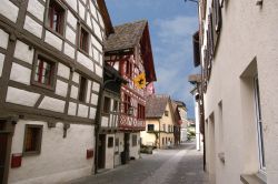 Case a graticcio nel centro di Sciaffusa (Schaffhausen) in Svizzera - © VLADJ55 / Shutterstock.com