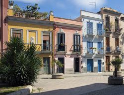 Case colorate nel centro  di Cagliari - © Andrzej Fryda / shutterstock.com