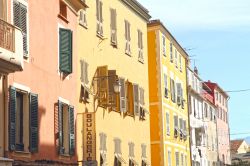 Case nel  centro storico di Ajaccio - © Ana del Castillo / shutterstock.com