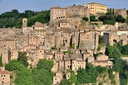 Case come presepi. si sormontano l'un l'altra nel Borgo di Sorano (Grosseto) in toscana Toscana