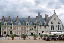 Il Castello Reale di Blois in  Francia, ...