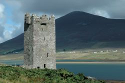 Castello in rovina, Achill Island - Nonostante l'isola non abbia particolari attrattive storico artistiche da mostrare ai turisti, visitandone il territorio ci si può imbattare in ...