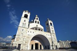 La Cattedrale della Resurrezione di Podgorica, Montenegro - © draganica / Shutterstock.com