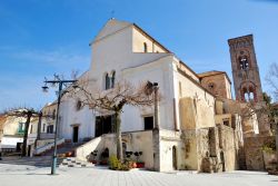 Cattedrale (Duomo) di Ravello, la chiesa più importante del borgo della Campania, che si trova sopra ad Amalfi - © mizio70 / Shutterstock.com