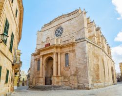 La Cattedrale di Santa Maria è tra i monumenti più belli di Cittadella di Minorca. Nel XIV secolo una grande moschea islamica venne convertita in chiesa cristiana secondo il gusto ...
