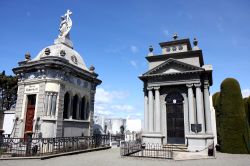 Una delle attrazioni più originali di Punta Arenas è il Cementerio Municipal Sara Braun. Il nome deriva dal una illustre nobildonna della Patagonia, che pagò con i suoi ...