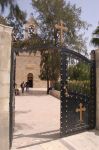 L'ingresso della Chiesa di San Giorgio a Madaba, famosa per il suo mosaico che mostra una mappa dettagliata della Terra Santa