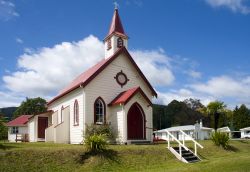 Chiesa in legno a Murchison, Regione di  Tasman in Nuova Zelanda - © Kevin Hellon / Shutterstock.com