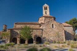 La Chiesa romanica di San Pere a Terrassa in Spagna - © A.S.Floro / Shutterstock.com