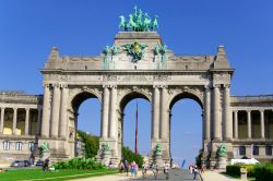 Il Parc du Cinquantenaire (Jubelpark) di Bruxelles è ampio circa 30 ettari ed è il parco del cinquantenario dell'indipendenza del Belgio. Fu costruito nel 1880 ed è ...