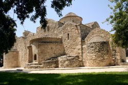 La chiesa bizantina di Angeloktisti si trova a Kiti, nei pressi di Larnaca (Cipro), sin dall'XI secolo, quando venne costruita sui resti di una basilica paleocristiana. Il nome significa ...